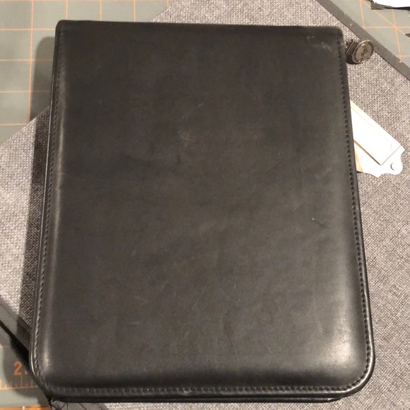 Sun Microsystems genuine leather professional zip portfolio - Picture 3 of 16
